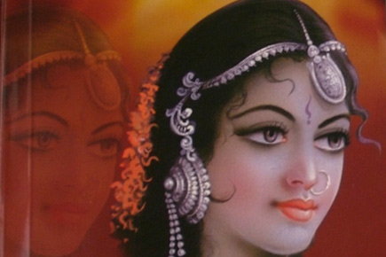 Main Gudiya Tere Aagan Ki Very Beautiful Krishna Bhajan Full Lyrics By Sheetal Pandey