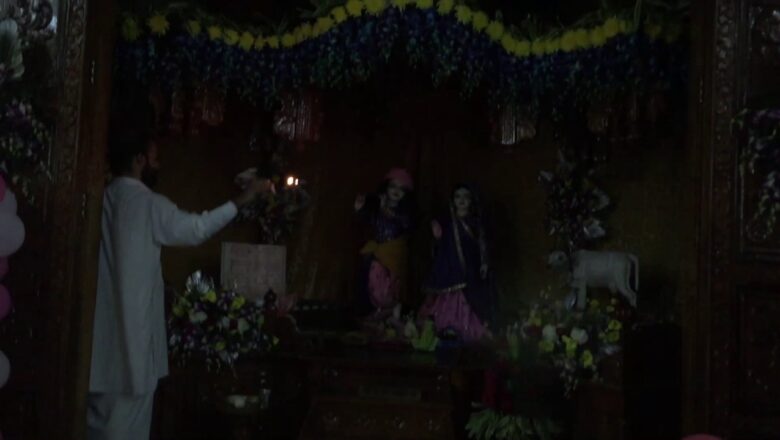 Mangla Aarti | Shri Shri Kripa Bihari Ji | Shri Krishna Kripa Dham, Vrindavan