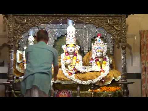 Shringar Aarti of Shri Kanak Bihari Ji Bhagwan as on 11-03-2015