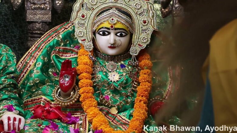Shringar Arti Of Shri Kanak Bihari Ji as on 22-09-2021 08.00 AM